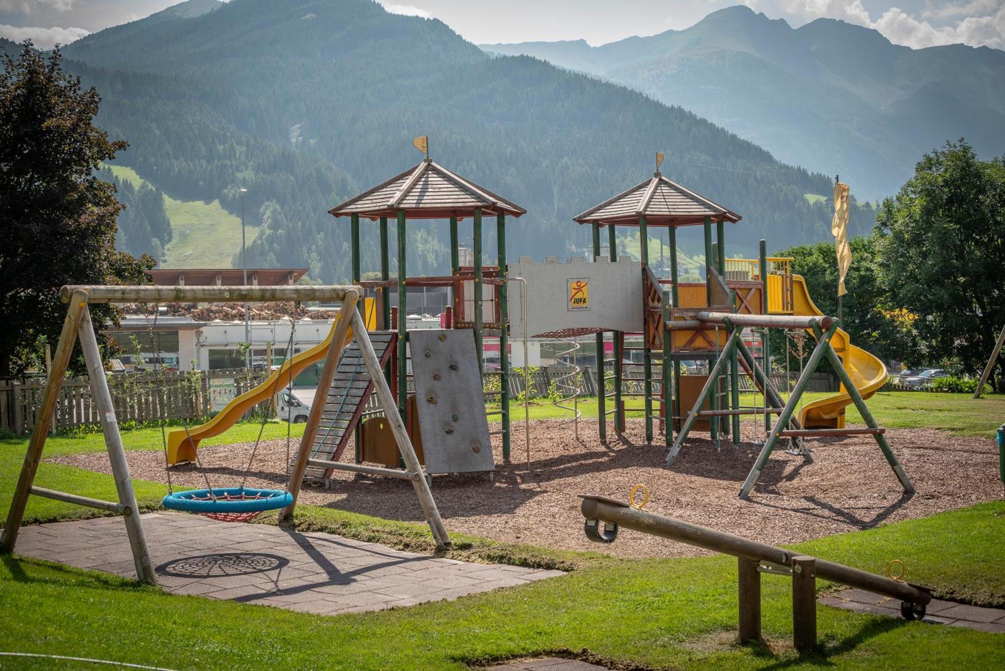 Jufa Hotel St Michael Im Lungau ザンクト・ミヒャエル・イム・ルンガウ エクステリア 写真